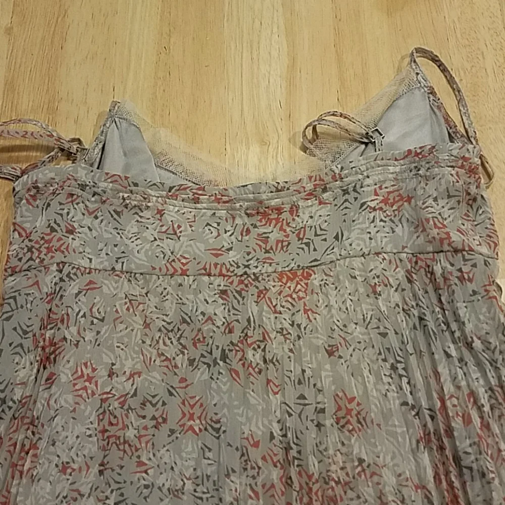Elie Tahari silk pleated ruffle v-neck floral camisole Small - Picture 5 of 9